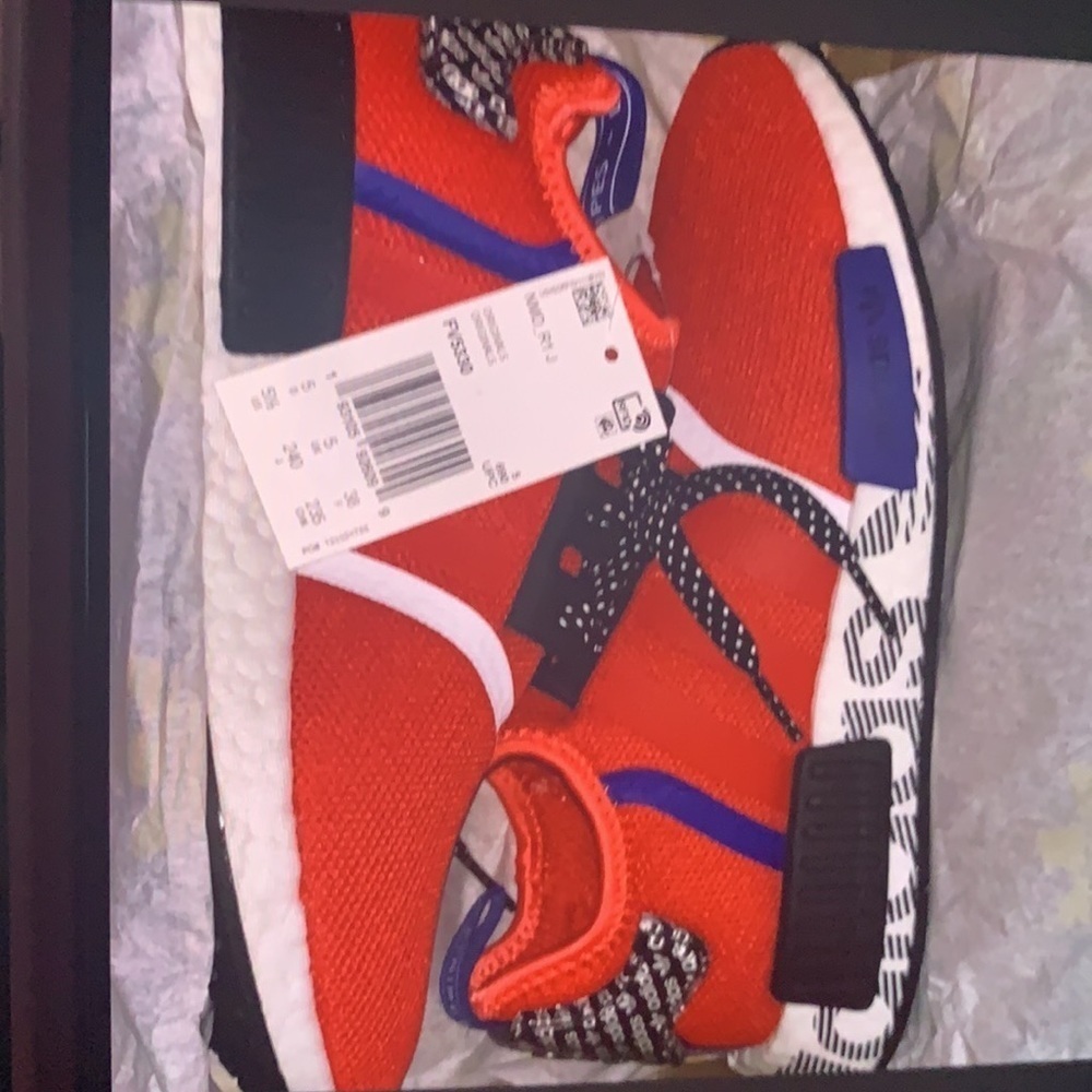 Adidas - Picture 3 of 3